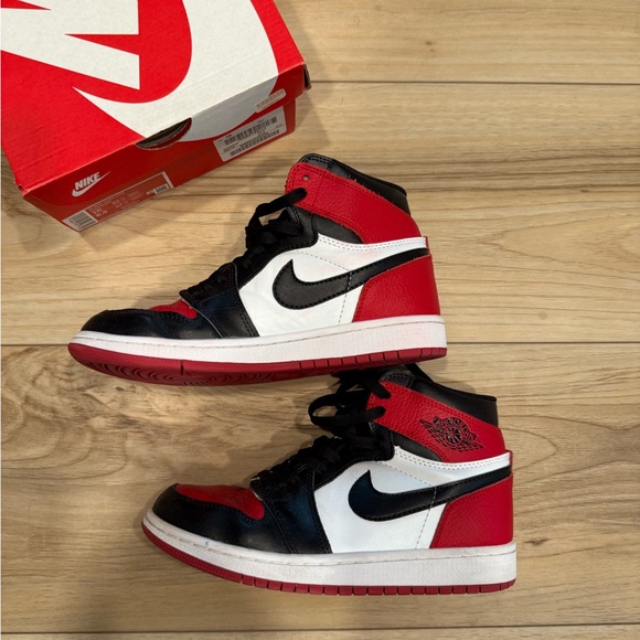 Nike Shoes - Nike Shoes
